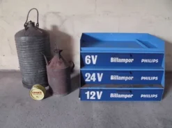 Tradera Retro Philips Lamplåda med Tillbehör^ Övrigt Fordonsrelaterat