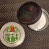 Tradera Tobakiana<Rögle snusdosa i metall 1st