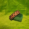 Tradera RÖTT SVART ARMBAND MANLIGT TENNTRÅDSSLÖJD SAMISK HANTVERKSTILALLA HJÄRTANS DAG> Hemslöjd