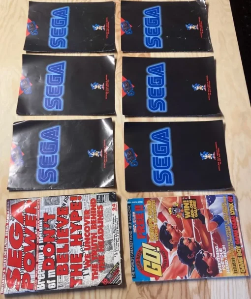 Tradera Sega<Sega Power och Sega Mega Drive-broschyrer