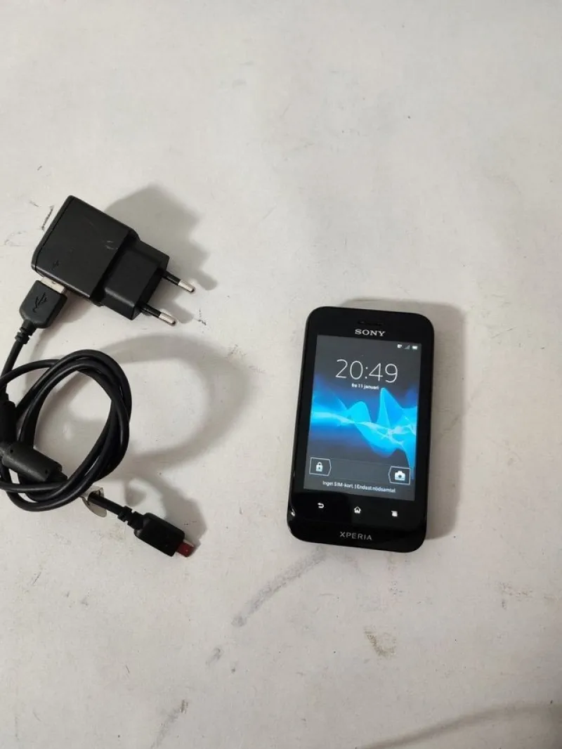 Tradera Mobiltelefoner<Sony Xperia Tipo ST21i Svart