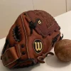 Tradera Baseball<Sport Hobby Fritid Baseball Handske Wilson Läder Match vikt676gr 12 1/2inch+boll
