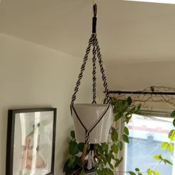 Tradera Krukor & Odlingssystem<Svart-vit ampel (exkl kruka).