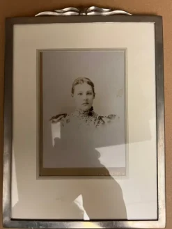 Tradera svensk tennram från 1936> Tenn & Mässing