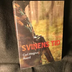 Tradera Svinens Tid av Carl Magnus Åsard> Drama, Dans, Film & Teater