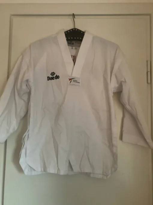 Tradera Kampsport<Taekwondo-dräkt Daedo, Storlek 140