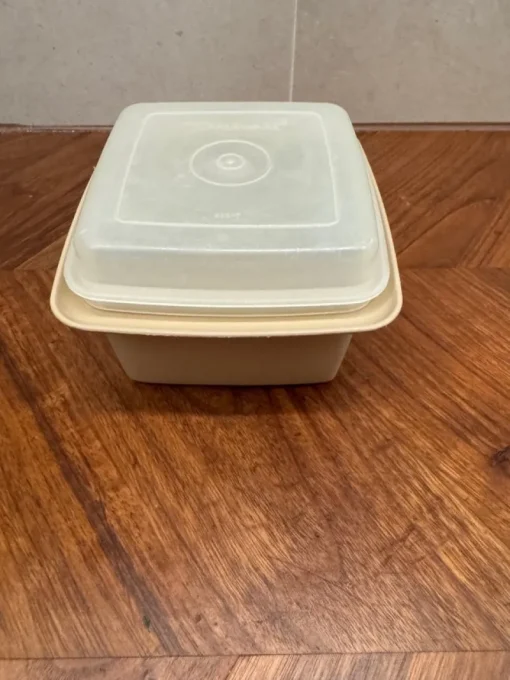 Tradera Toppware Förvaringsburk med Lock^ Tupperware