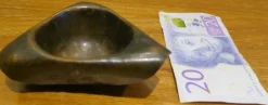 Tradera Tre kronor-stämplat koppar-fat från svunna tider säljes> Kopparföremål