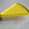 Tradera Tupperware trekantig burk sandwich^ Tupperware