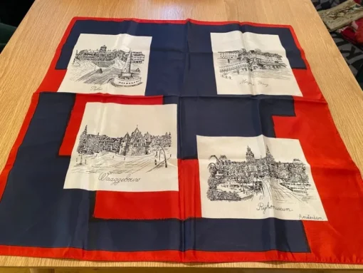 Tradera Två fina scarfar från Nederländerna. Vintage> Sjalar & Halsdukar