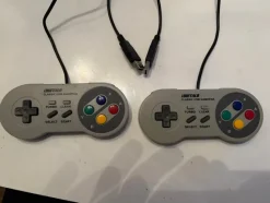 Tradera Övrigt Dator- & Tv-spel<Två iBuffalo Classic USB Gamepads
