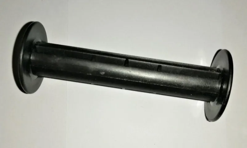 Tradera UPPTAGNINGSSPOLE I PLAST FÖR 120-FILM^ Övrig Optisk Utrustning