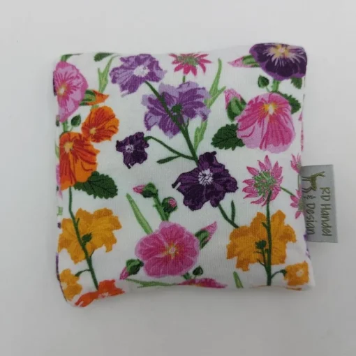 Tradera Vetekudde/Vetevärmare i fodral 10x10 cm^ Hälsoprodukter