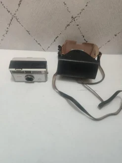Tradera Vintage Kodak Instamatic 100 kamera^ Övrig Optisk Utrustning