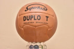 Tradera Samlarbilder<Vintage Superball Duplo T Leather Football 1950 size 5 - Industria Brasileira