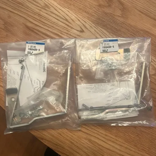 Tradera Volvo 240 nos extraljus fästen^ Biltillbehör