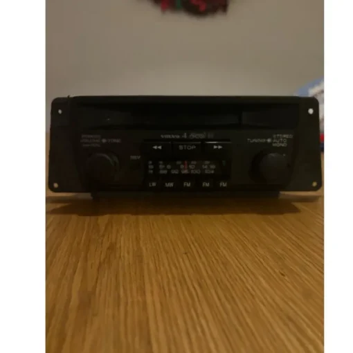 Tradera Volvo 4 Stereo Bilradio^ Bilstereo